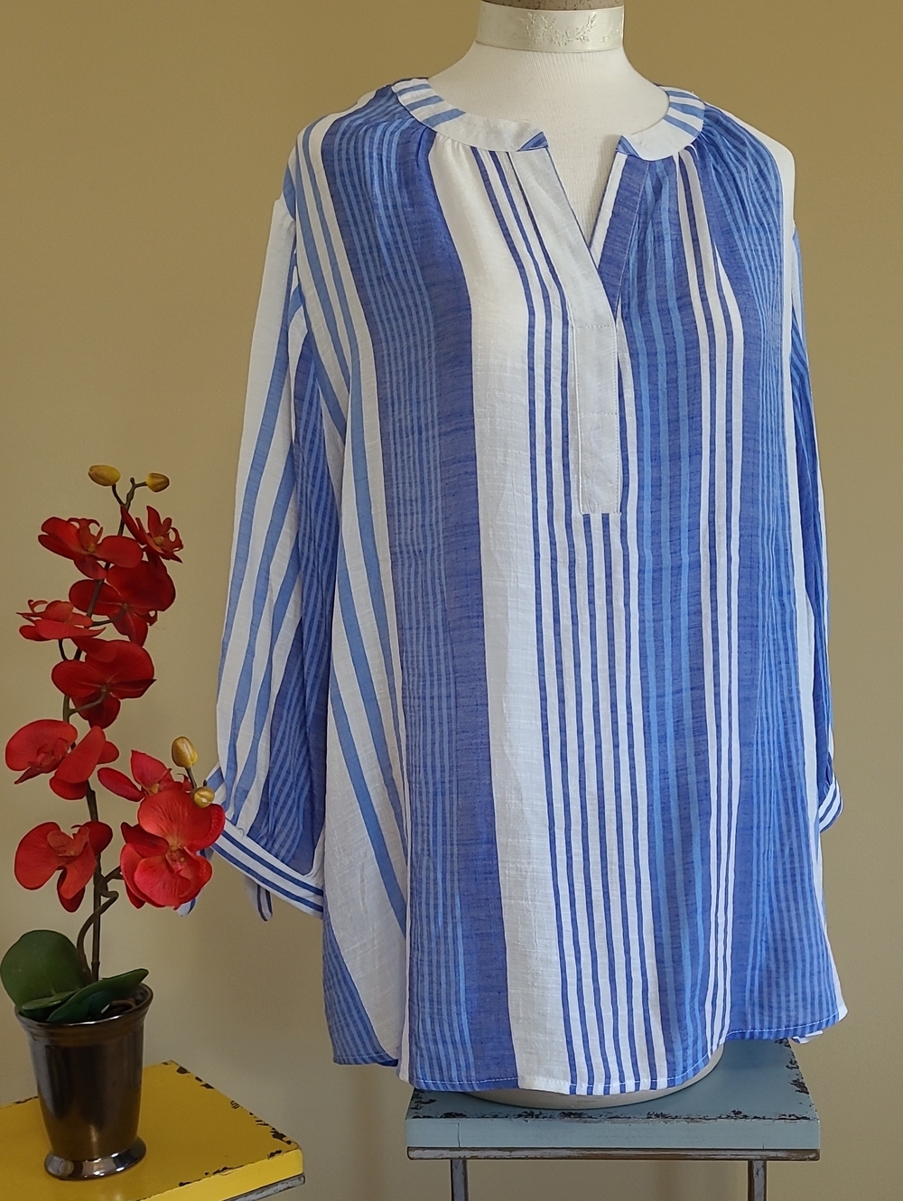 NEW Robert Louis Tunic Top Flowy Beachy Nautical Blue White 3/4 Sleeve Knot 3X